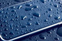 Da li znate čemu služi oleofobni premaz na ekranima pametnih mobilnih telefona?